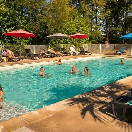 Kamp alanı 3 Etoiles - Piscine - Ccbga00 Saint-Gérons