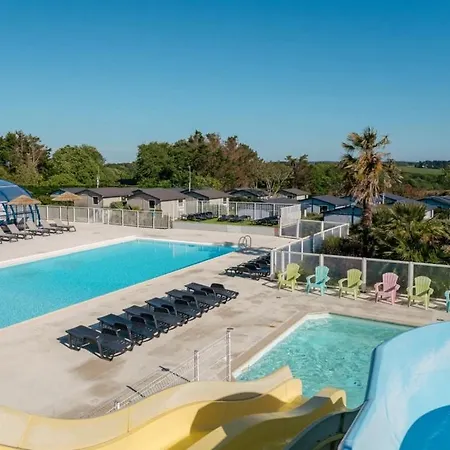 3 étoiles - Piscine - Ccbga00